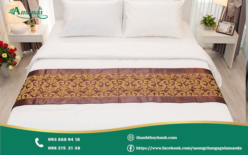 Chất liệu vải là yếu tố đầu tiên và quan trọng nhất khi đánh giá chăn ga gối khách sạn.